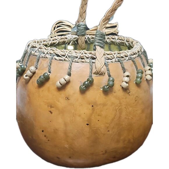 Gourd basket Woven Handle Beaded VTG signed & dated - Picture 4 of 7
